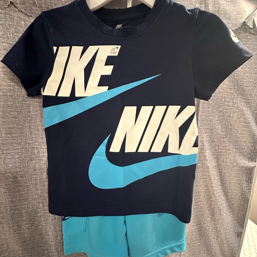 Nike Dark Blue and Light Blue Logo Set